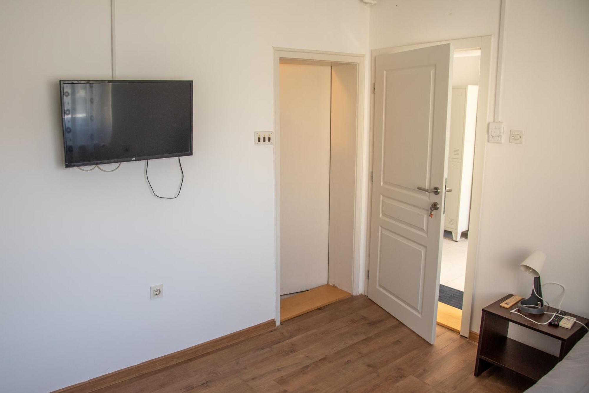 Apartments Kuca Aleksic Nis Ngoại thất bức ảnh