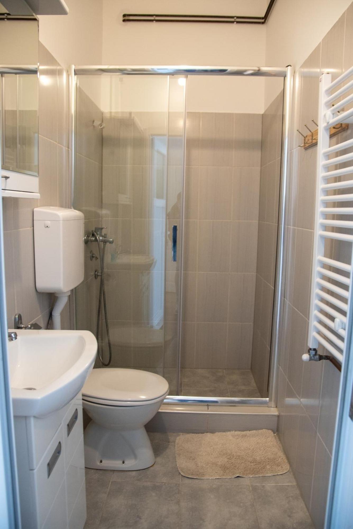 Apartments Kuca Aleksic Nis Ngoại thất bức ảnh