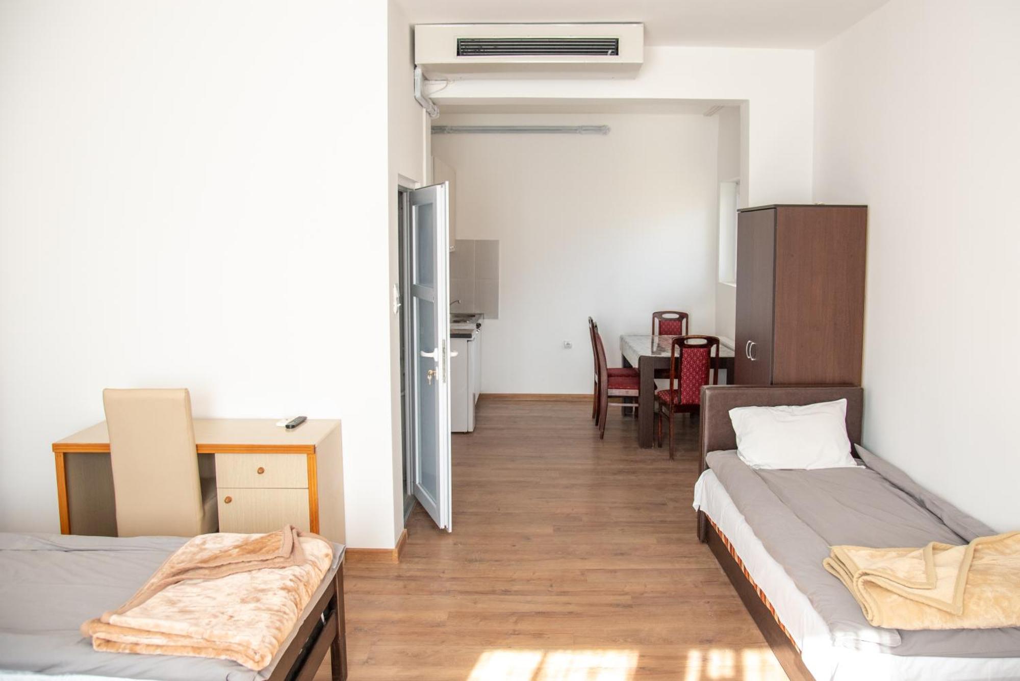 Apartments Kuca Aleksic Nis Ngoại thất bức ảnh