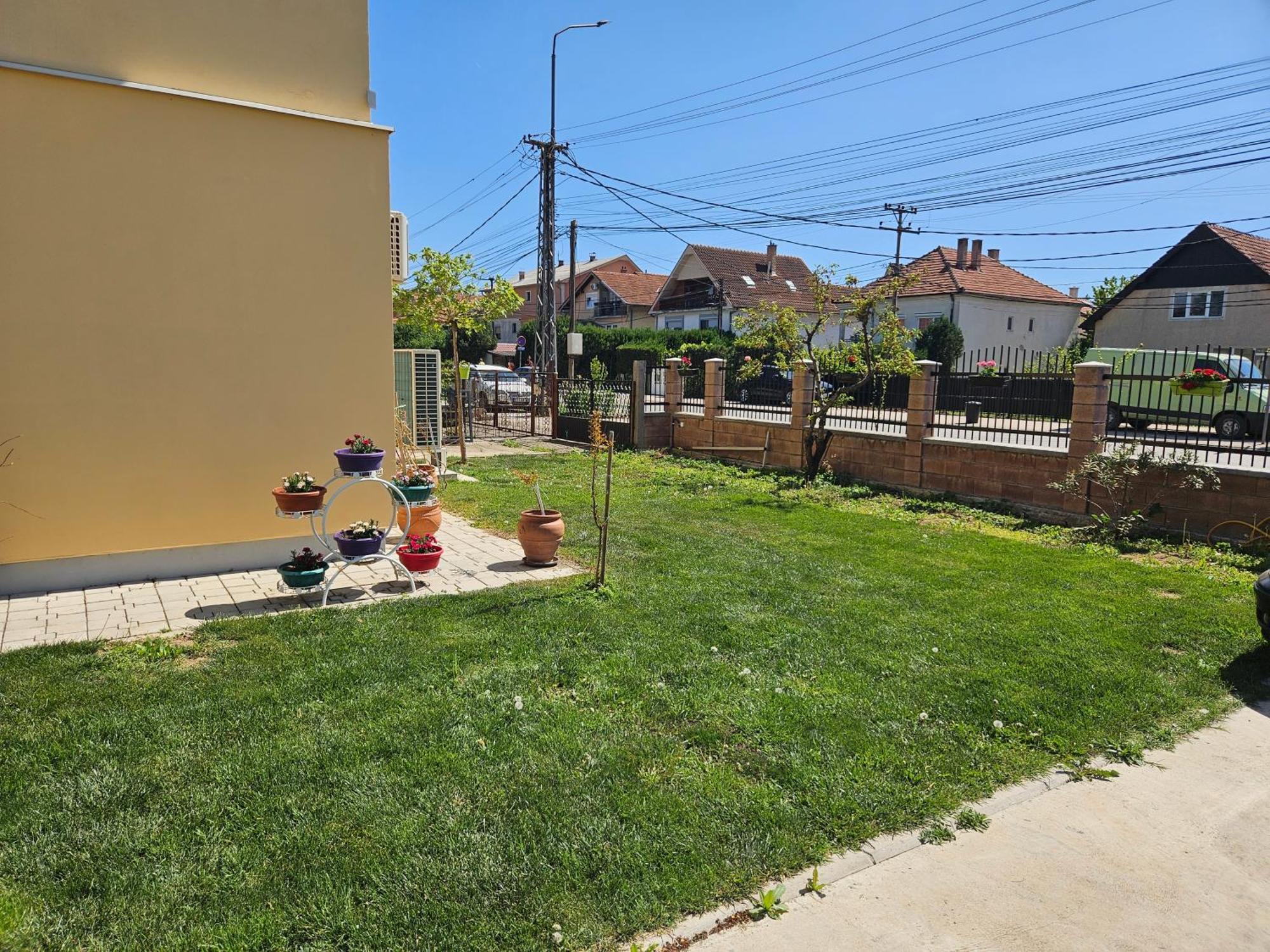 Apartments Kuca Aleksic Nis Ngoại thất bức ảnh