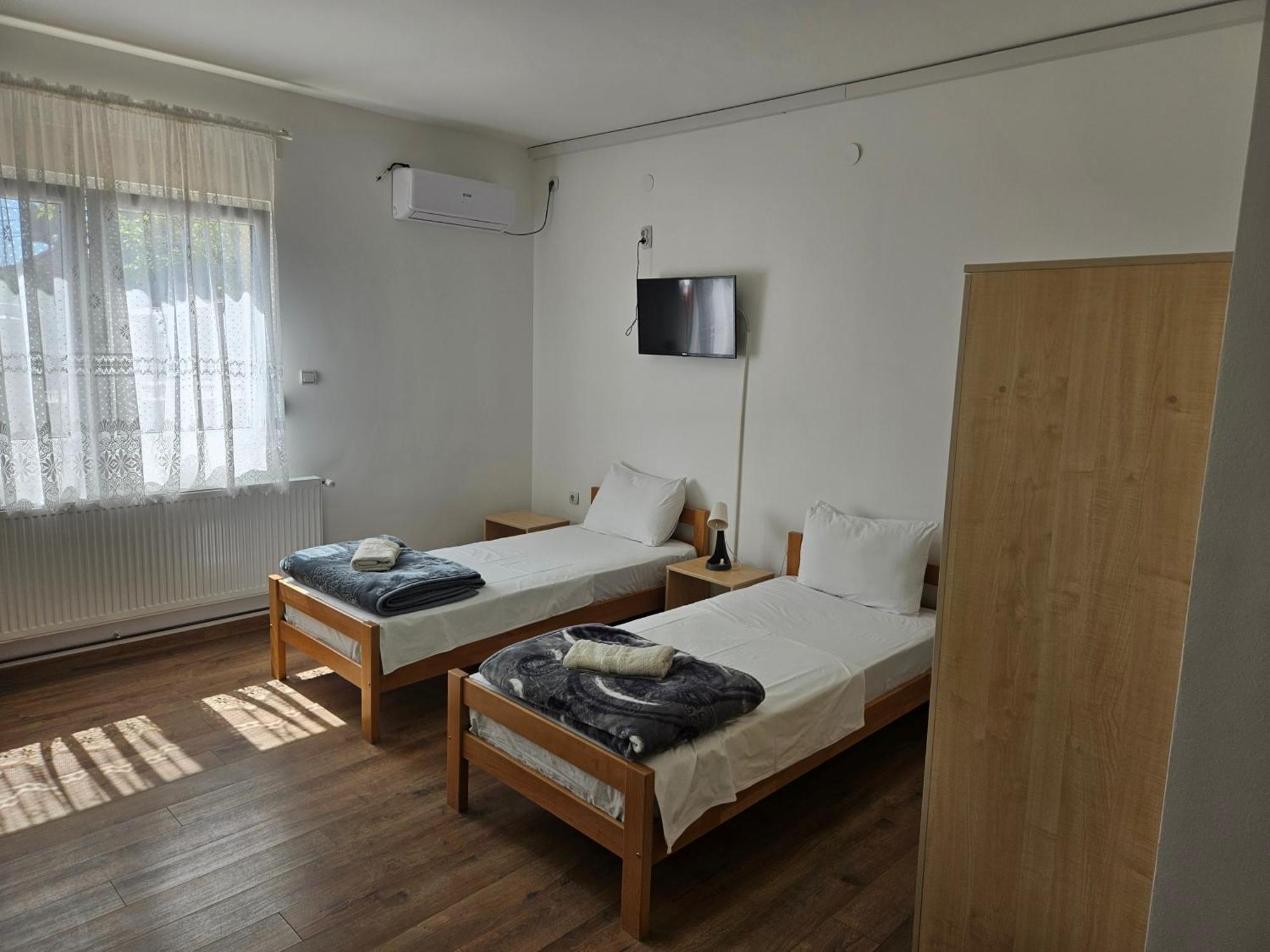 Apartments Kuca Aleksic Nis Ngoại thất bức ảnh
