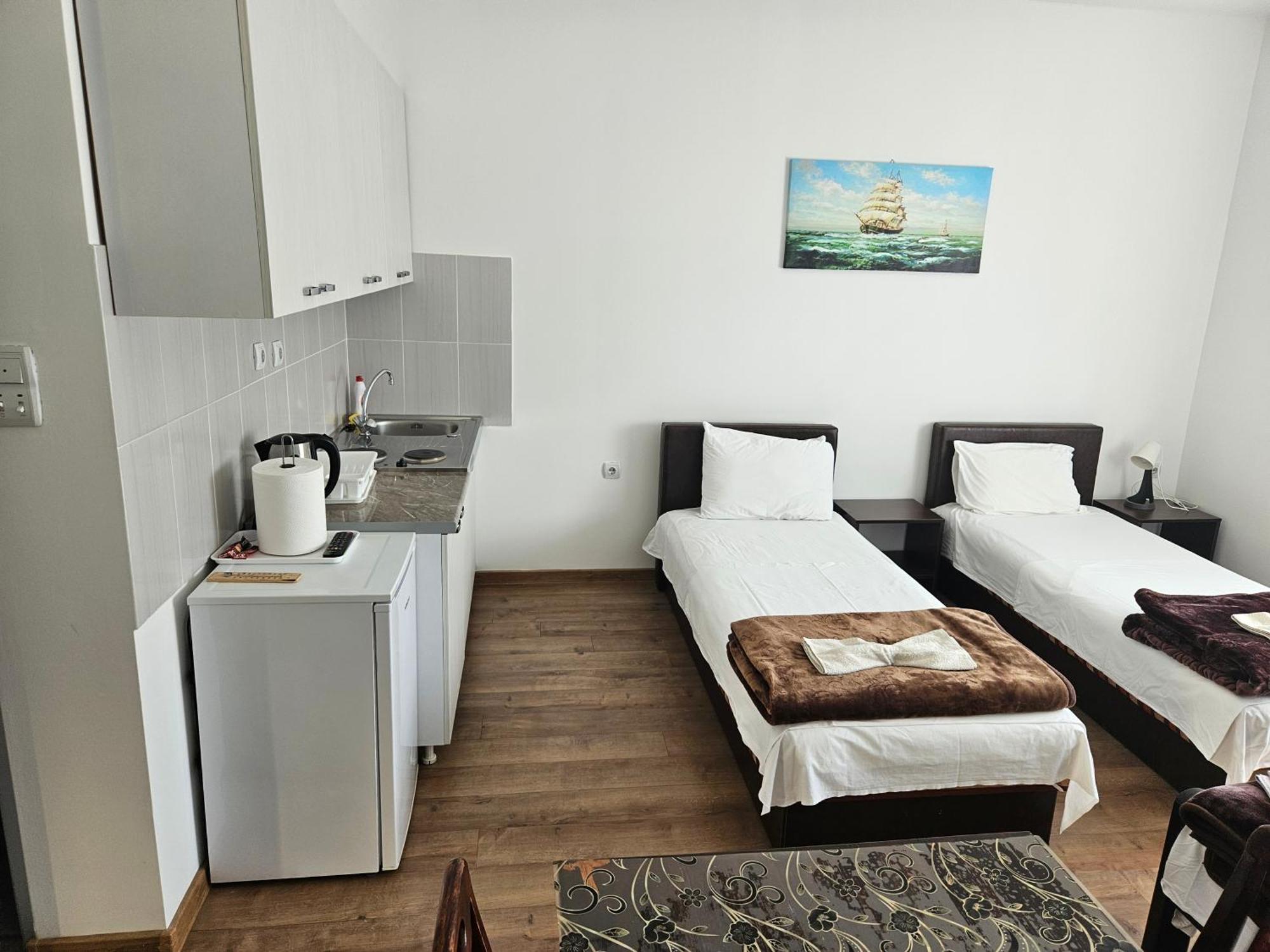 Apartments Kuca Aleksic Nis Ngoại thất bức ảnh