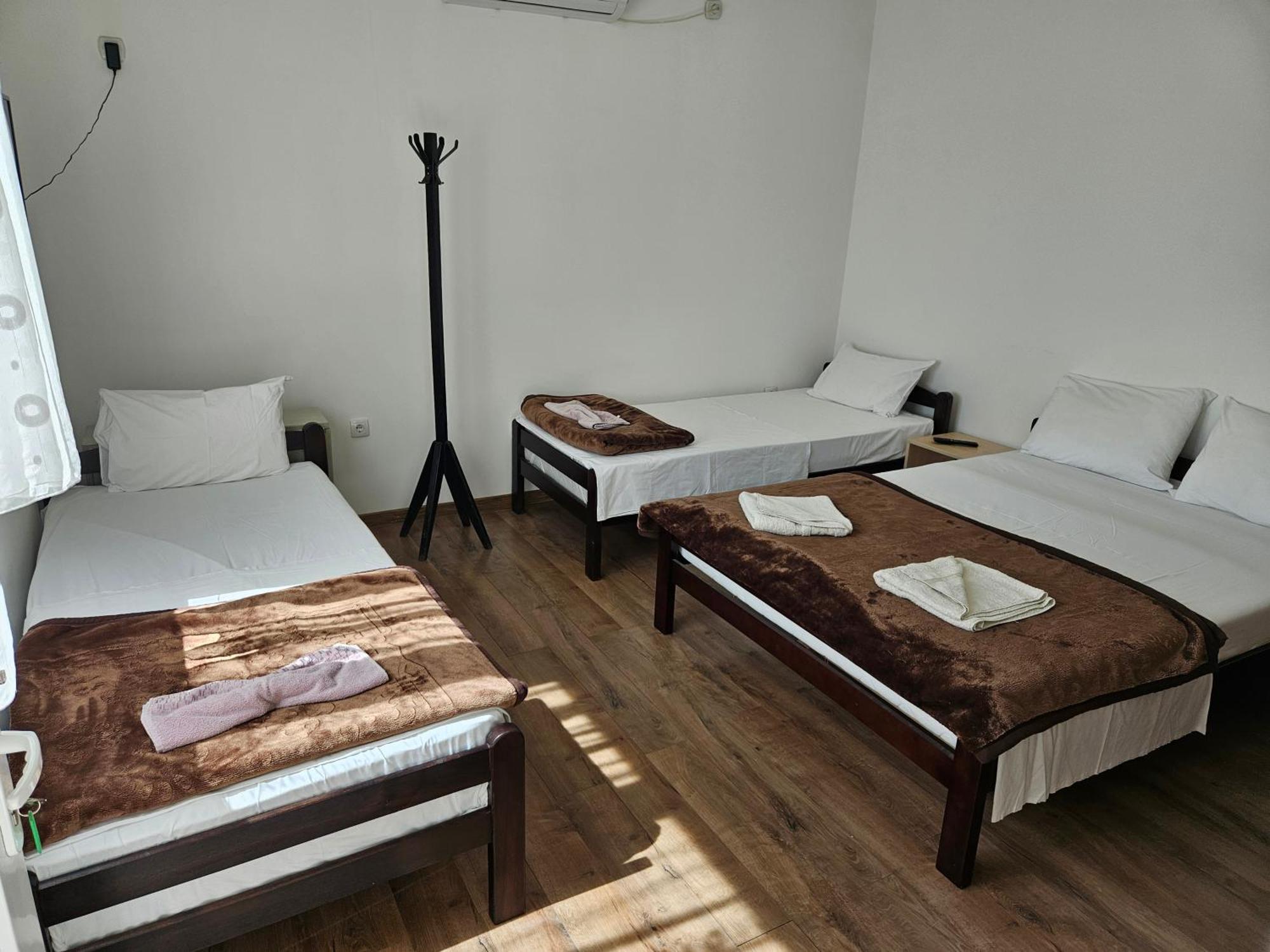 Apartments Kuca Aleksic Nis Ngoại thất bức ảnh