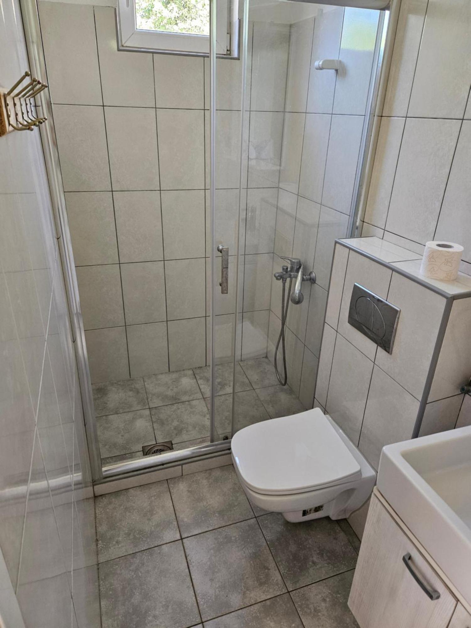 Apartments Kuca Aleksic Nis Ngoại thất bức ảnh