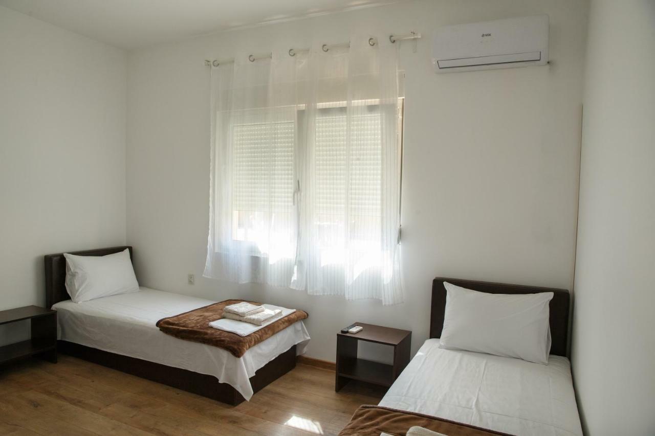 Apartments Kuca Aleksic Nis Ngoại thất bức ảnh